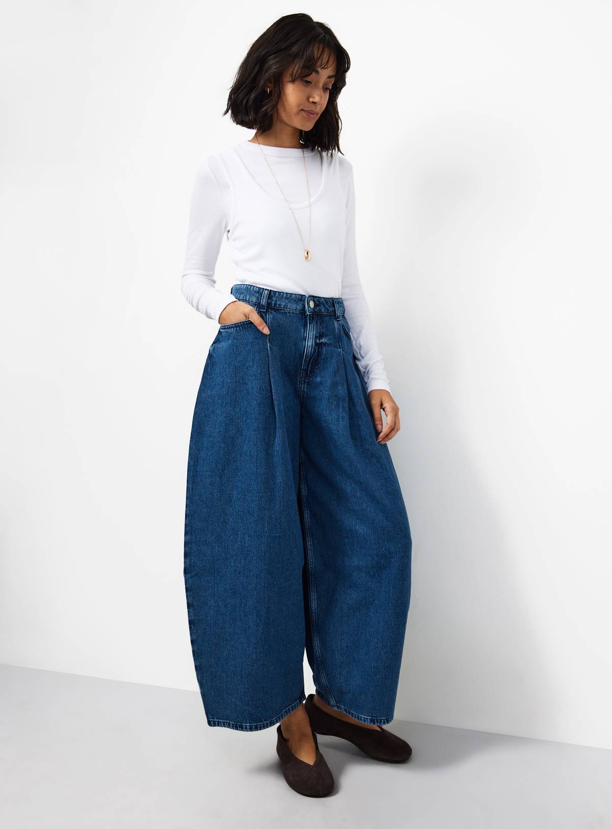 Mid Denim Pleated Barrel Jeans 14 - Image 2